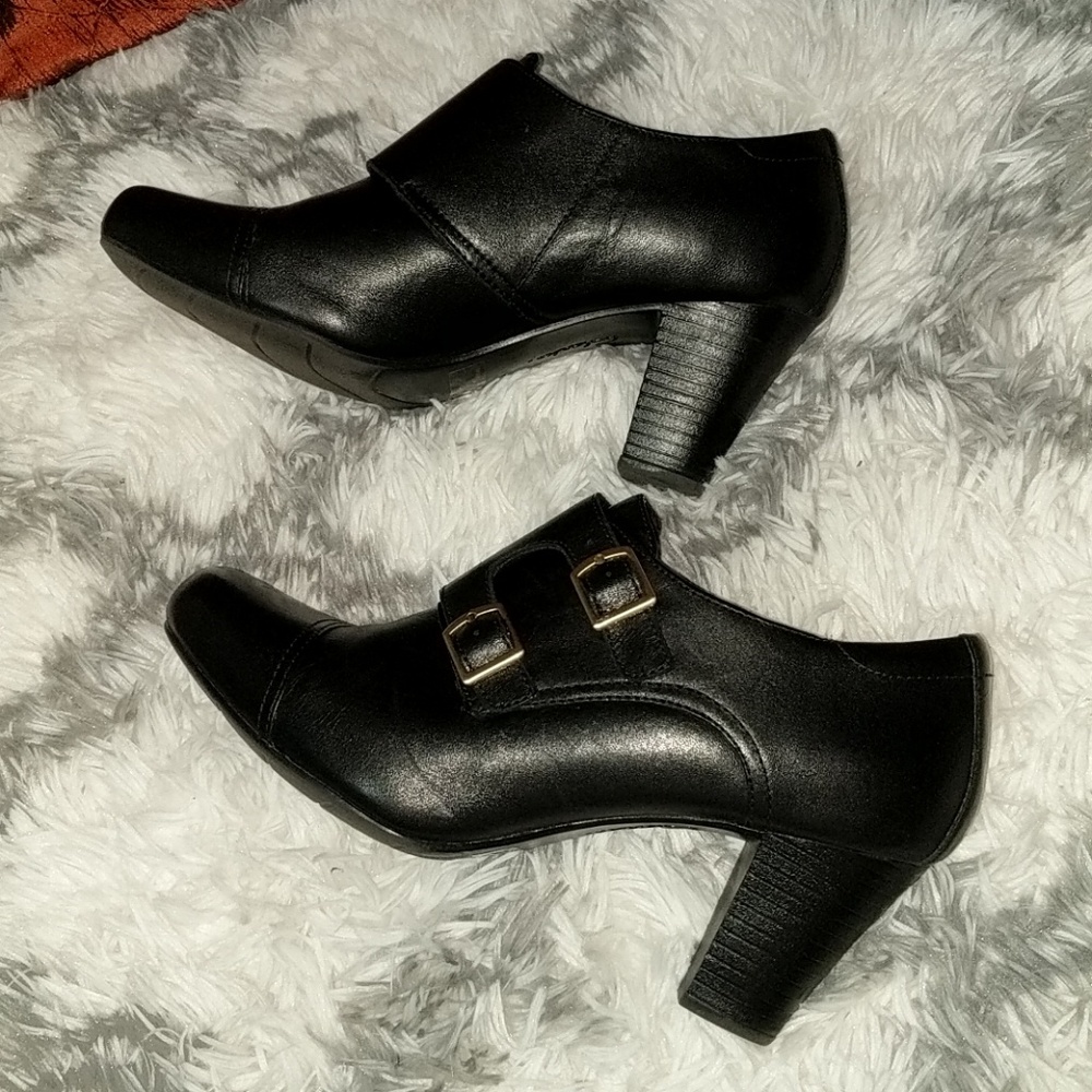 Clarks heel shoes - Picture 8 of 8